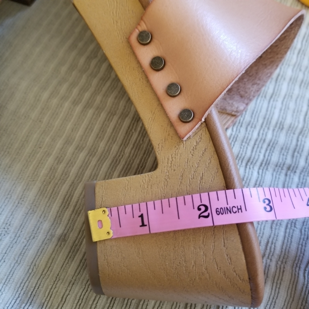 Universal Thread Shoes - Picture 6 of 8